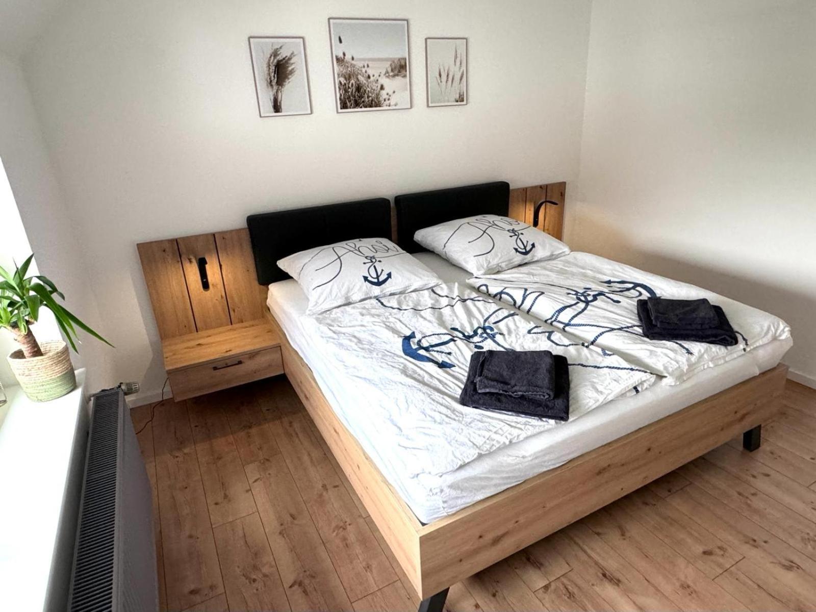 Grosse Ferienwohnung In Ostseenaehe Schonberg  ภายนอก รูปภาพ